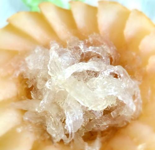 燕窝雪梨羹怎么做？制作过程中需要注意哪些常见问题？