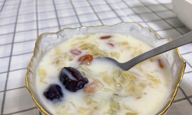 燕麦芝麻养生饮怎么做？有哪些健康益处？