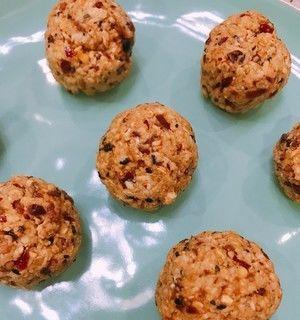 燕麦坚果饼干怎么做？制作过程中常见的问题有哪些？
