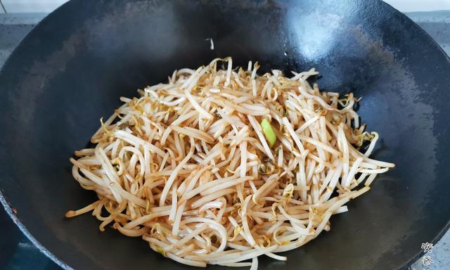燕麦鸡蛋焖饼怎么做？步骤和技巧是什么？