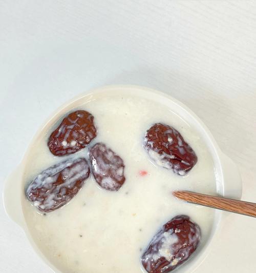 燕麦红枣粥怎么做？有哪些健康益处？