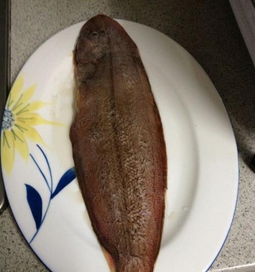 盐烤香鱼怎么做？步骤和技巧有哪些？