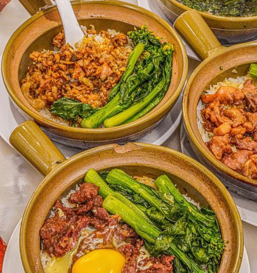 盐焗鸡卤蛋煲仔饭怎么做？步骤和技巧有哪些？