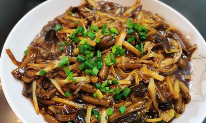 芫荽爆鳝丝的做法是什么？如何在家轻松制作？