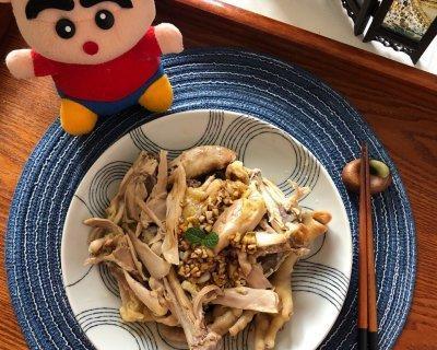 香嫩手撕鸡的做法是什么？如何在家轻松制作？