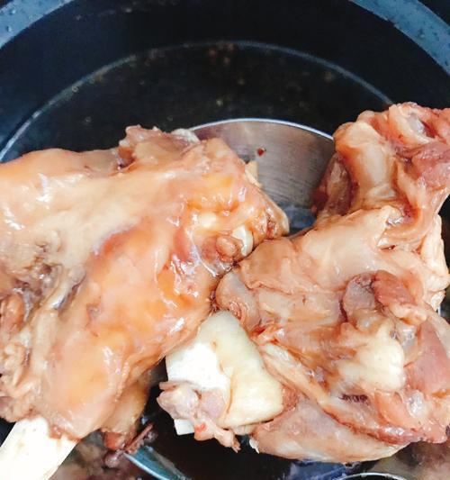 香焖羊腿的做法是什么？如何在家做出美味的香焖羊腿？