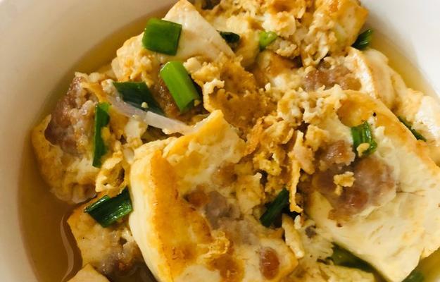 香焖酿豆腐怎么做？步骤和技巧有哪些？