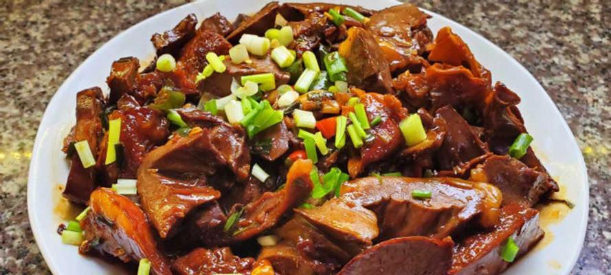 香辣猪心肉的做法是什么？如何在家轻松制作？
