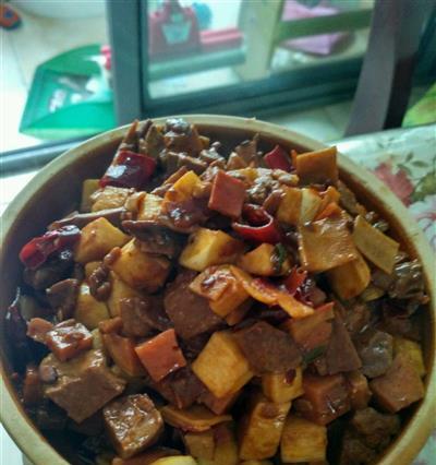 香辣杂酱怎么做？有哪些步骤和技巧？