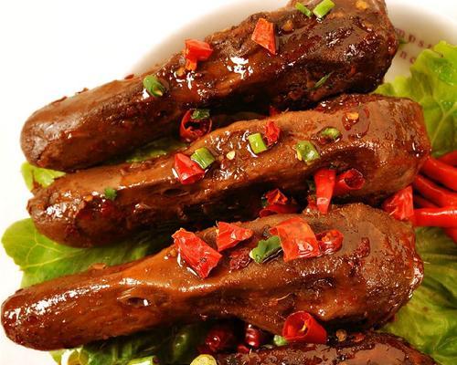香辣鸭头怎么做才好吃？详细步骤和技巧是什么？