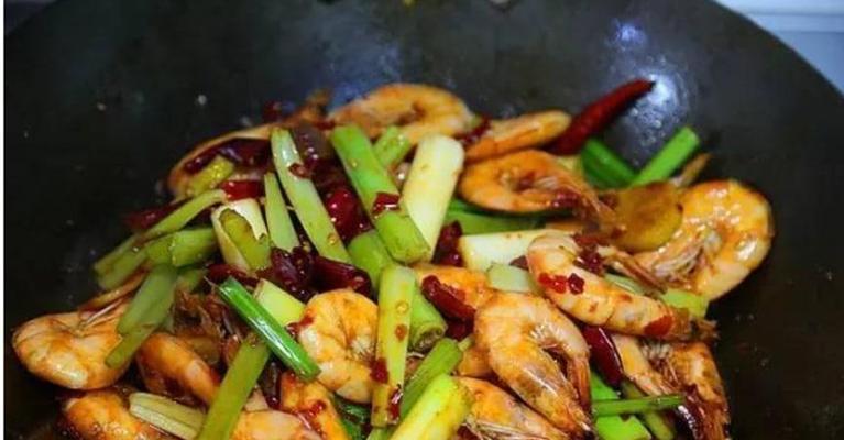 香辣虾家庭简易版的做法是什么？如何快速做出美味的香辣虾？