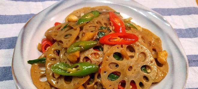 香辣爽口藕丁炒肉怎么做？步骤和技巧有哪些？