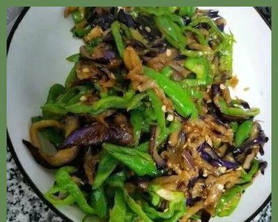 香辣手撕茄子怎么做？有哪些步骤和技巧？