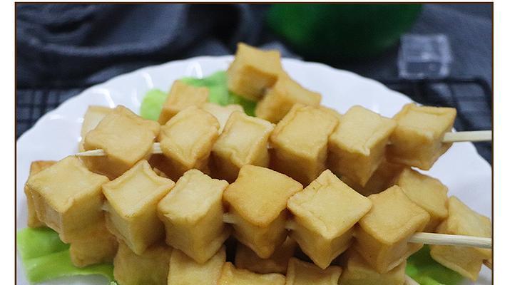 香辣烧烤豆腐串怎么做？有哪些步骤和技巧？