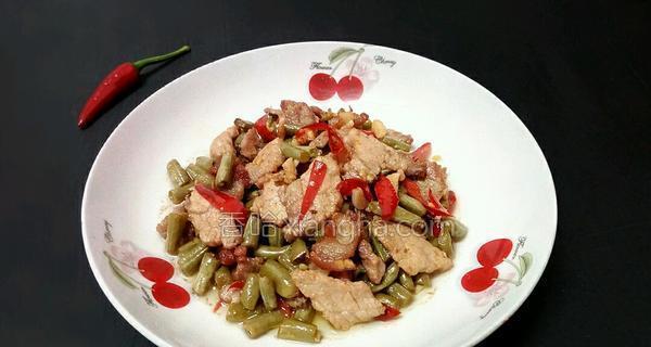 香辣肉末酸豆角怎么做？详细步骤和技巧是什么？