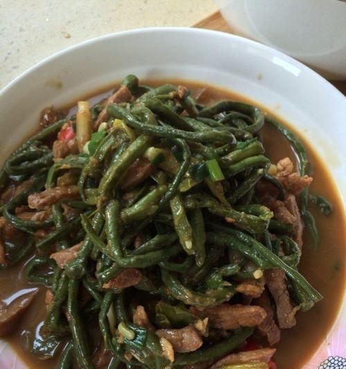 香辣肉末豆角怎么做？有哪些步骤和技巧？