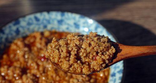 香辣肉酱怎么做？有哪些步骤和技巧？