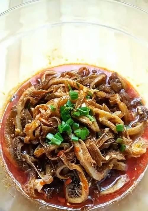 香辣牛肚丝的做法是什么？如何在家轻松制作？