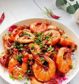 香辣明虾怎么做？详细步骤和技巧是什么？