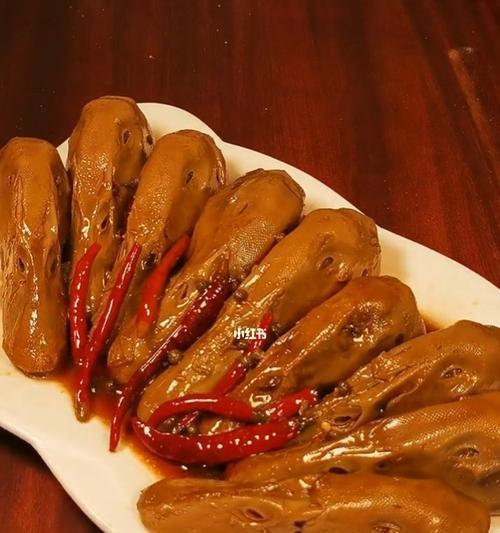香辣卤鸭头怎么做才好吃？详细步骤和技巧是什么？