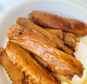 香辣卤鸭翅的做法是什么？如何在家轻松制作？