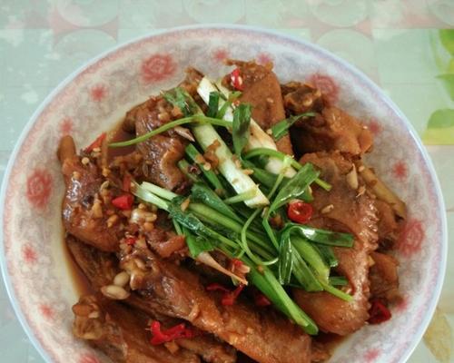 香辣卤鸭翅酱油版怎么做？详细步骤和常见问题解答？