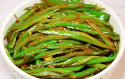 香辣烤豆角怎么做？有哪些步骤和技巧？