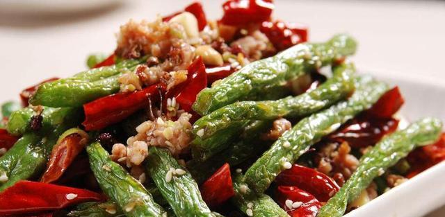 香辣烤豆角怎么做？有哪些步骤和技巧？