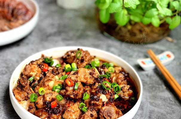 香辣假排骨怎么做？在家轻松制作的秘诀是什么？
