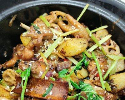 香辣鸡煲怎么做？有哪些步骤和技巧？