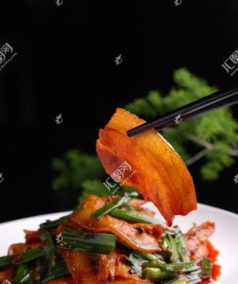 香辣回锅腊肉怎么做？详细步骤和技巧是什么？