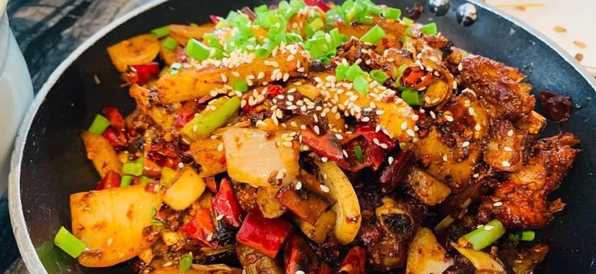香辣干锅排骨虾怎么做？详细步骤和技巧是什么？