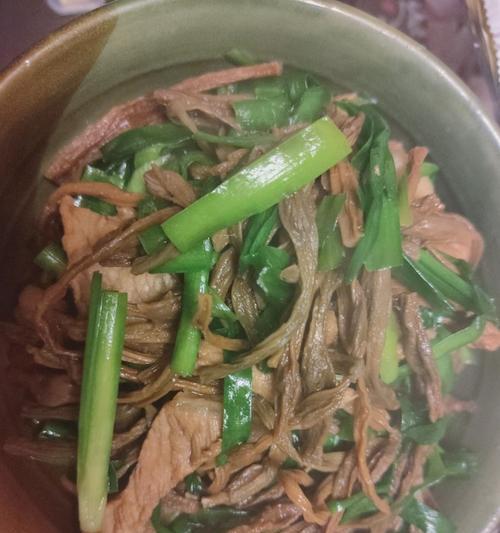 香辣干豆角炒肉的做法是什么？步骤详解如何做？