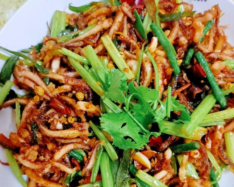 香辣干煸鱿鱼怎么做？步骤详解和常见问题解答？