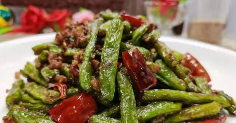 香辣干煸扁豆怎么做？详细步骤和技巧是什么？
