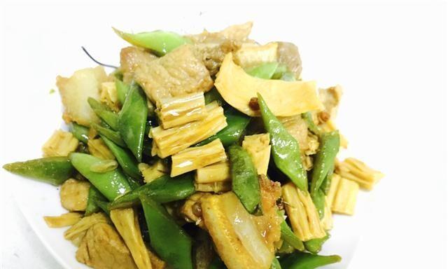 香辣腐竹炒肉怎么做？步骤和技巧是什么？