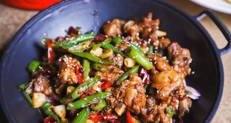 香辣炖鸡仔的做法是什么？如何做出美味的香辣炖鸡仔？