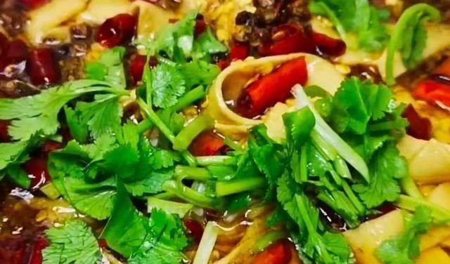 香辣豆腐皮炒肉怎么做？步骤和技巧是什么？