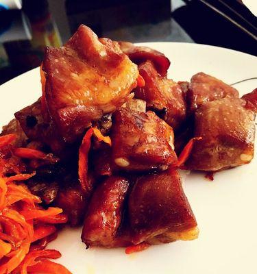 香烤肋排怎么做？家庭版香烤肋排的做法步骤是什么？