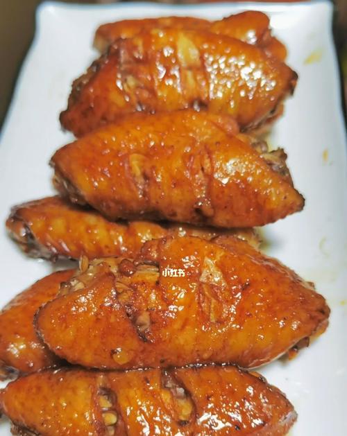 香烤多汁鸡的做法是什么？如何确保鸡肉烤制后依然多汁？