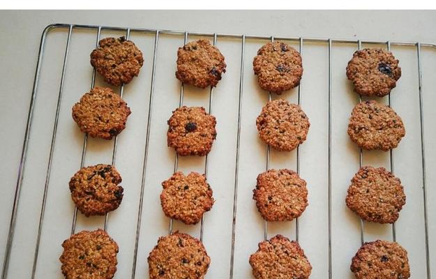 香蕉燕麦饼干怎么做？有哪些制作技巧和常见问题解答？