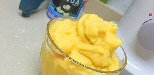 香蕉莓果优酪冰沙怎么做？步骤和材料有哪些？