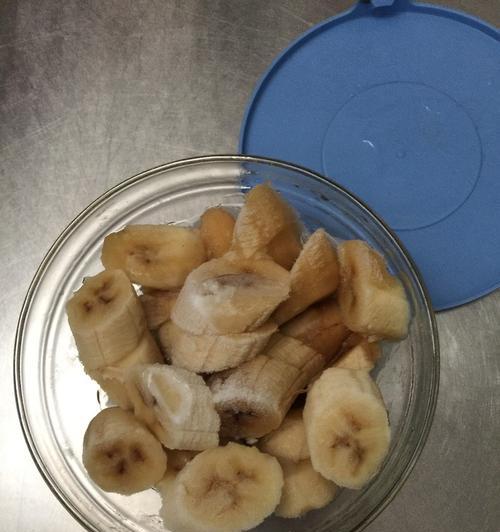 香蕉冰激凌怎么做？制作香蕉冰激凌的步骤是什么？