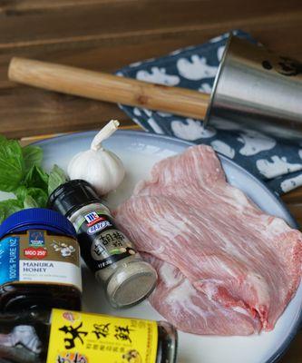 香煎猪颈肉怎么做？步骤和技巧有哪些？