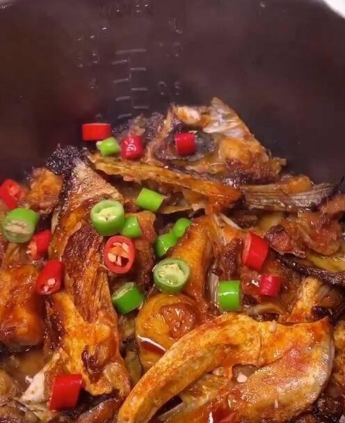 香煎鱼头怎么做才好吃？步骤和技巧是什么？