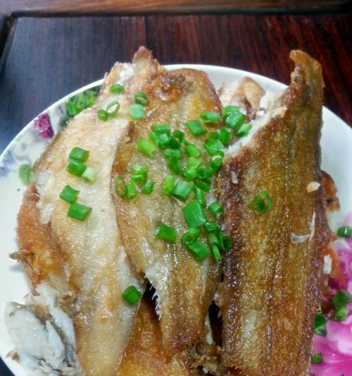 香煎小嘴鱼怎么做？步骤和技巧有哪些？