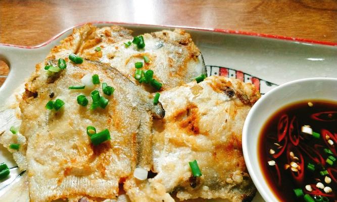 香煎小鲳鱼怎么做？步骤和技巧有哪些？