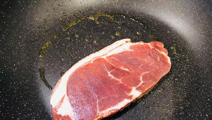 香煎西冷牛排怎么做？步骤详解和常见问题解答？