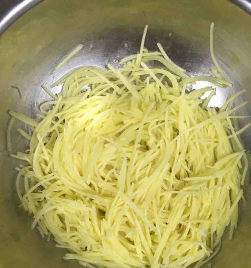 香煎土豆丝怎么做？步骤和技巧有哪些？