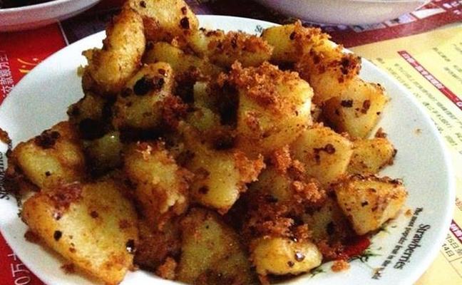 香煎土豆块怎么做？步骤和技巧有哪些？